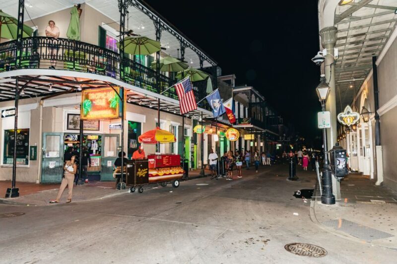 New Orleans: French Quarter Ghost Tour with Interior Visit - How the Tour Unfolds