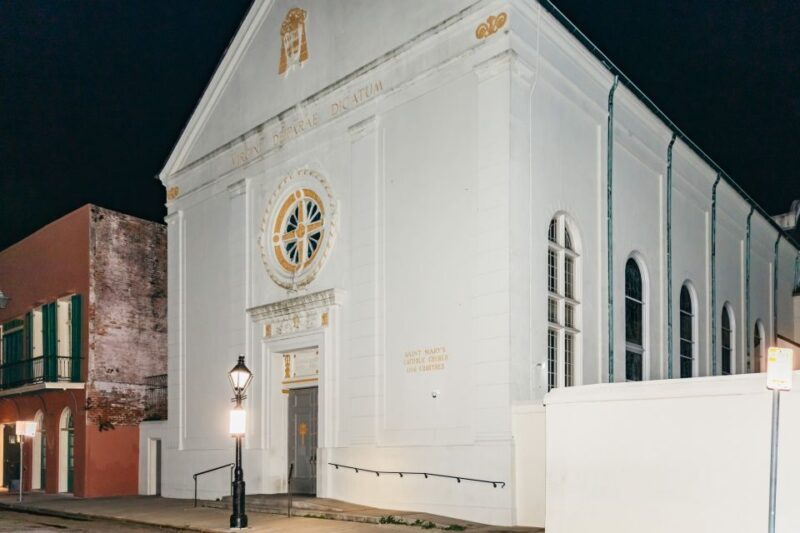 New Orleans: French Quarter Ghost Tour with Interior Visit - Interior Visits and Authenticity