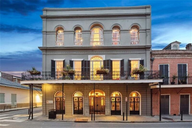 New Orleans: French Quarter Ghosts and Legends Tour - Walking Royal Street and Its Charm