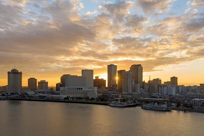 New Orleans French Quarter Haunted History Cocktail Tour - Ghosts, Voodoo, and Paranormal Fun