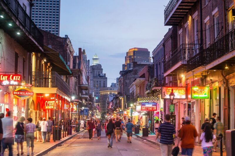 New Orleans: French Quarter Saints & Sinners History Tour - Key Points
