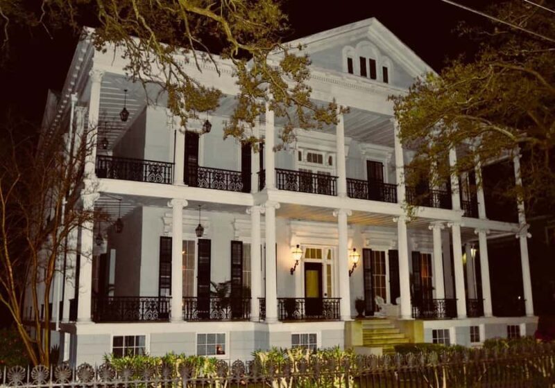 New Orleans: Garden District & Lafayette Cemetery gates Tour - The Sum Up