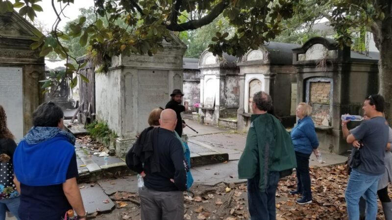New Orleans: Garden District Tour - A Detailed Look at the Garden District Tour Experience