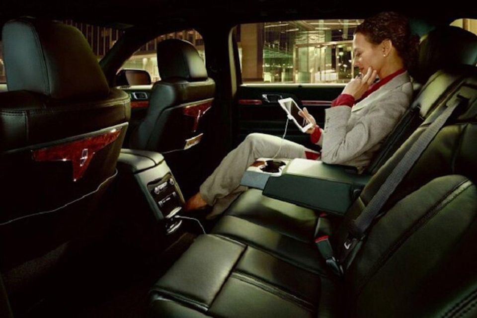 New Orleans Private Luxury Airport Transfer to Downtown - Cancellation Policy