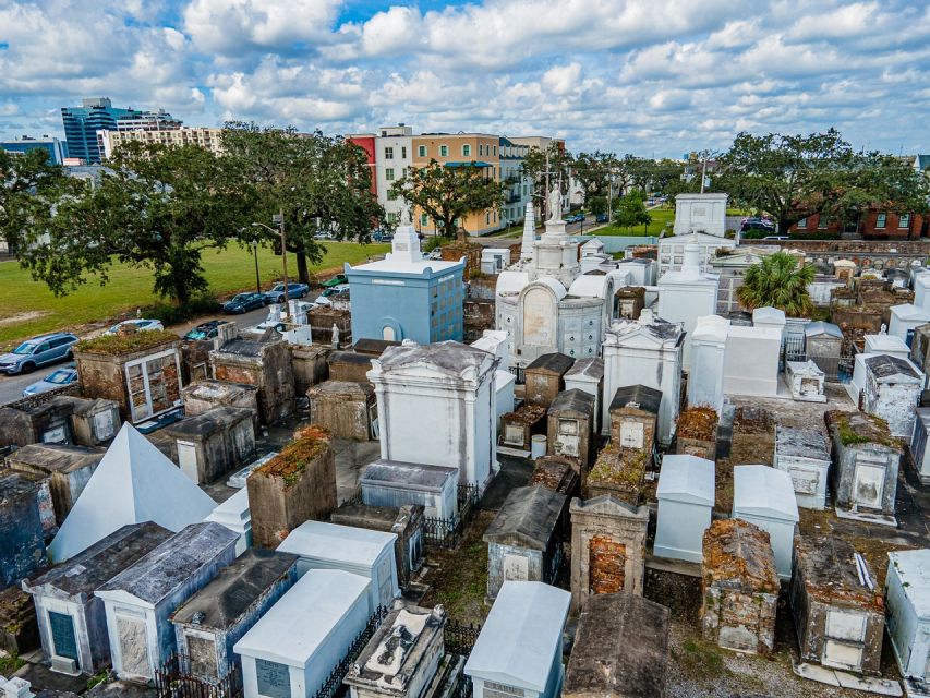 New Orleans: Walking Tour Inside St. Louis Cemetery No. 1 - Unique Burial Customs