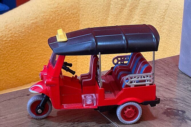 ***New product**Eco Friendly TukTuks Arts and Historic City Tour - Discovering Willemstad’s Colors and Culture  