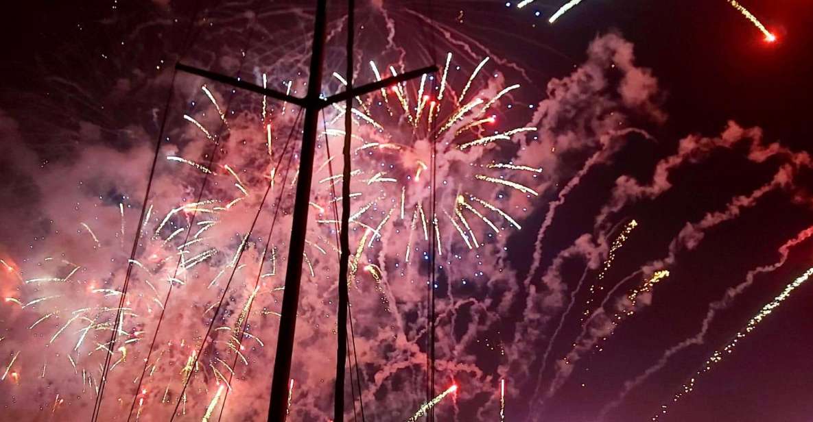 New Years Eve Fireworks Sail With Sparkling Wine - Inclusions