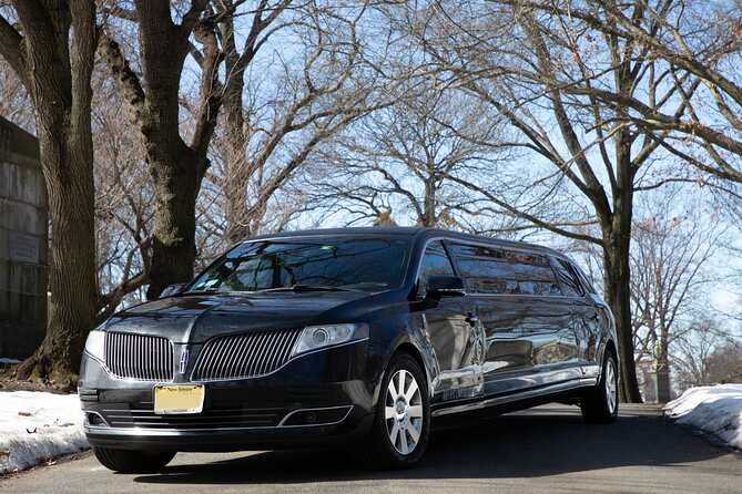 New York City Airport Arrival Transfer by Limo LGA JFK EWR - Service Overview
