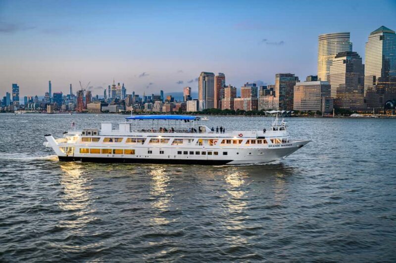 New York City: Fall Foliage Oktoberfest Cruise - A Scenic Autumn Journey on the Water