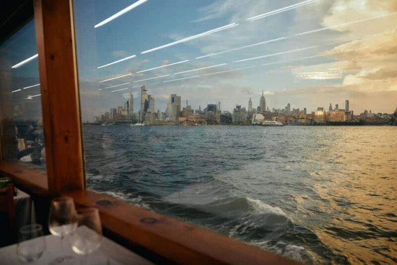 New York City: Gourmet Dinner Cruise with Live Music - Practical Tips for Travelers