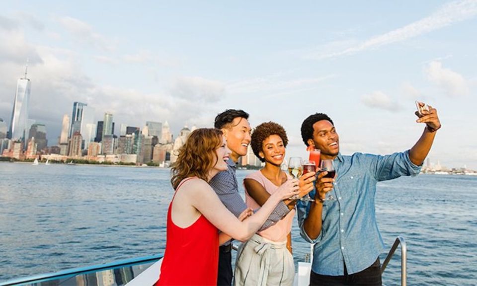 New York City: Harbor Cruise With Brunch Buffet From Pier 15 - Panoramic Views of NYC Skyline