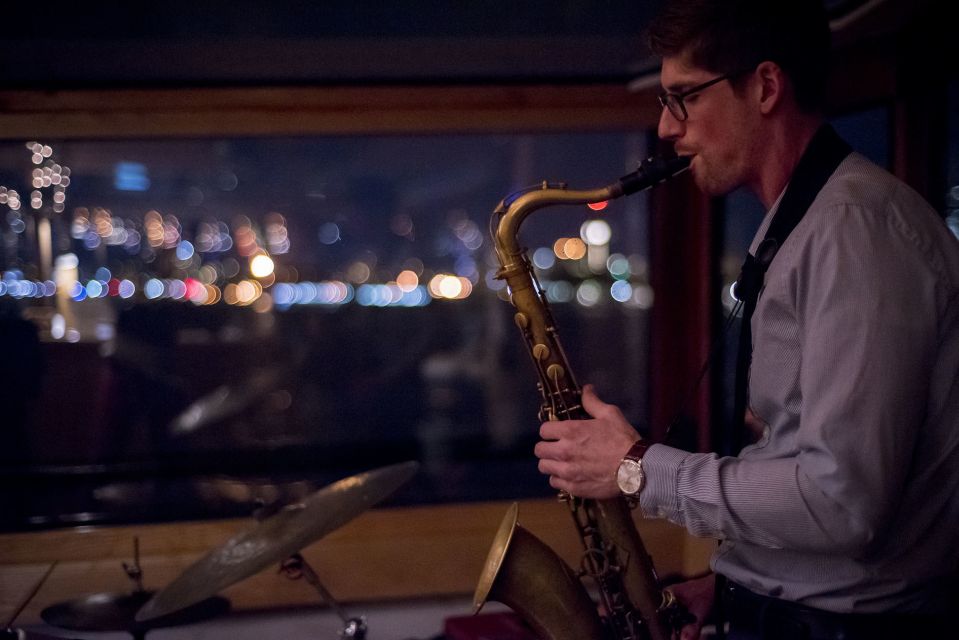 New York City: Holiday Jazz Classic Motor Yacht Cruise - Cancellation Policy