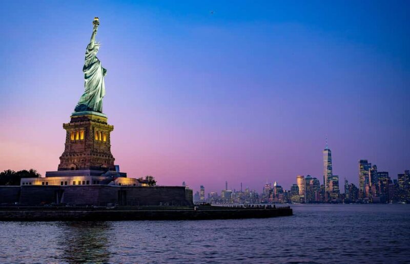 New York City: Signature Dinner Cruise on the Eternity - The Itinerary in Detail