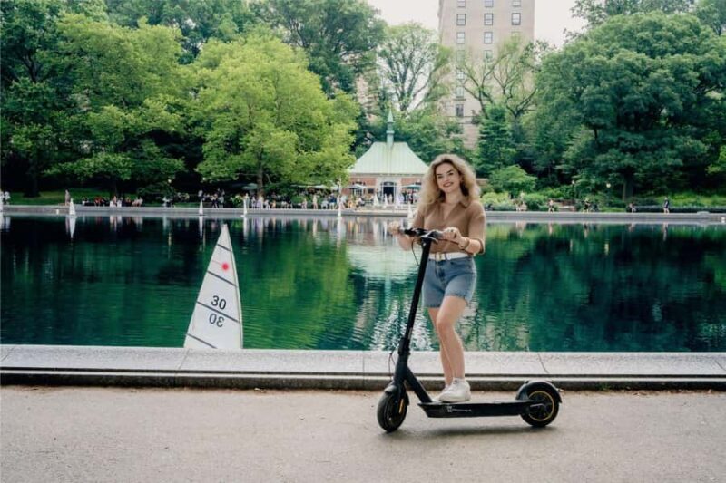 New York: Discover the City by E-Scooter - The Benefits of a Self-Guided Ride