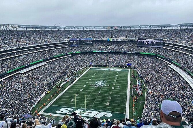New York Jets Football Game at Metlife Stadium - An In-Depth Look at the Jets Game Experience at MetLife Stadium