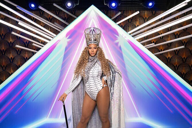 New York: Madame Tussauds Wax Museum and 24hr Hop-on Hop-off Tour - The Sum Up