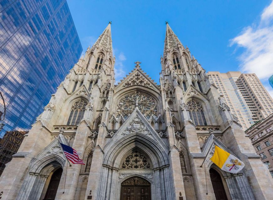 New York: Must-Sees In-App Audio Tour on Your Phone (ENG) - Booking and Navigation Details