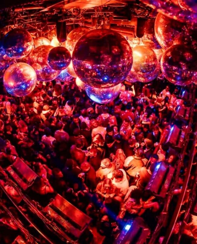 New York: Saturday Night Party with VIP Entry - Key Points