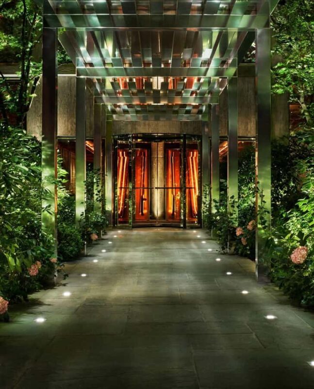 New York: Saturday Night Party with VIP Entry - Frequently Asked Questions