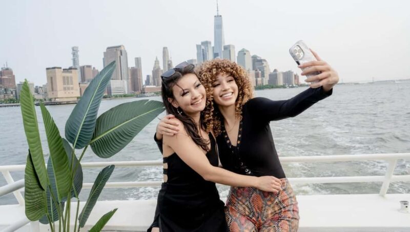 New York: Sunset Cruise with Statue of Liberty Views - Key Points