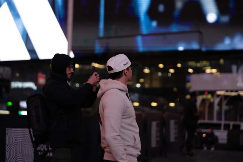 New York: Times Square Evening Walking Tour with Hot Dog - An In-Depth Review of the Times Square Evening Walking Tour