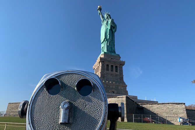 New York to 9/11 Memorial, Wall Street and Statue of Liberty - Highlights of the Tour