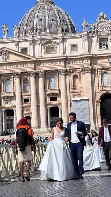 Newlywed couples blessing during Pope Leone XIV audience - What is the Sposi Novelli Blessing?