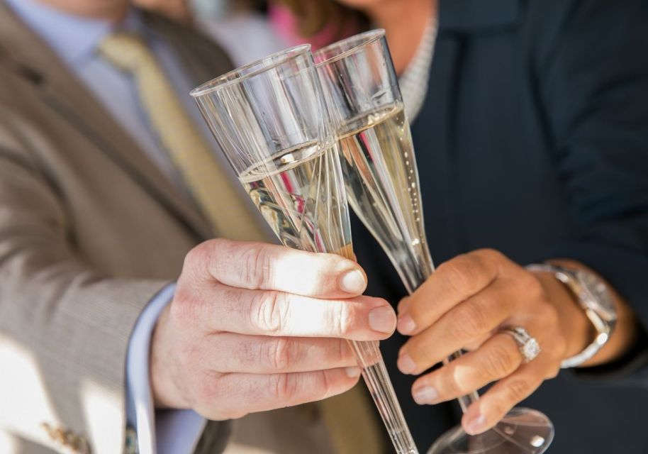 Newport Beach: Christmas Eve Buffet Brunch or Dinner Cruise - Dinner Menu Highlights