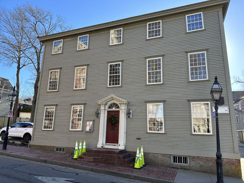 Newport: Downtown Historic Self-Guided Audio Walking Tour - Booking and Cancellation