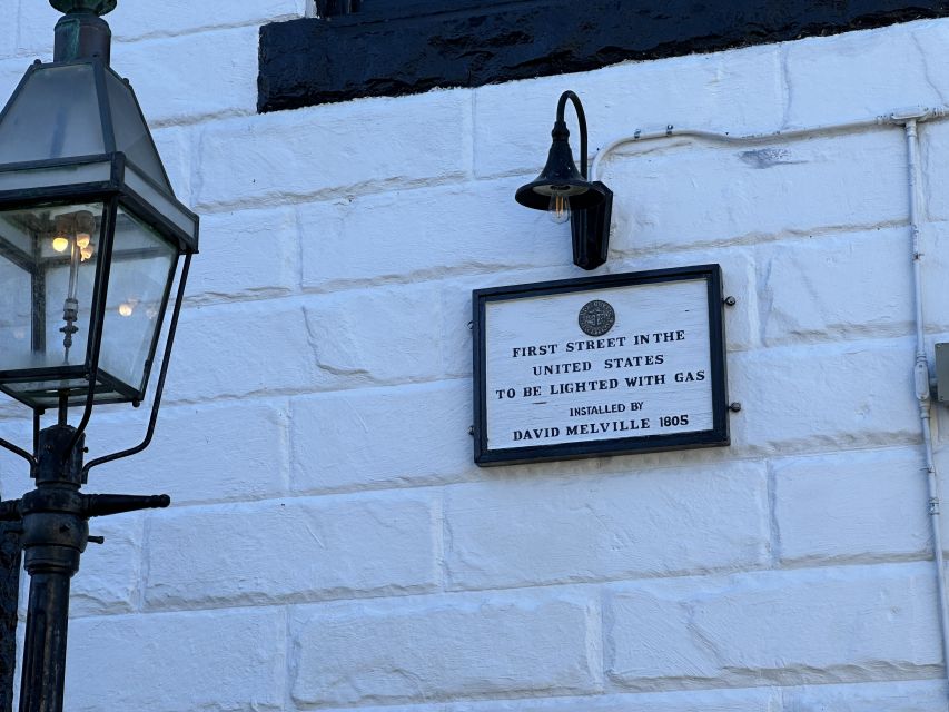 Newport: Downtown Historic Self-Guided Audio Walking Tour - American Revolution