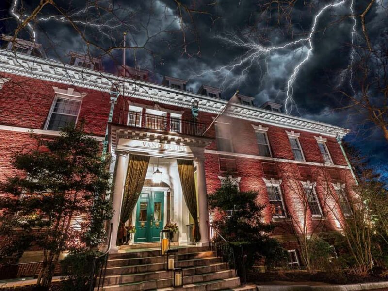 Newport Ghosts: Seaside Hauntings and Hags Tour - Who Should Consider This Tour?