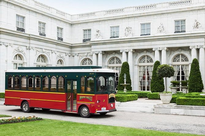 Newport Trolley Tour - Viking Scenic Overview - Accessibility and Capacity