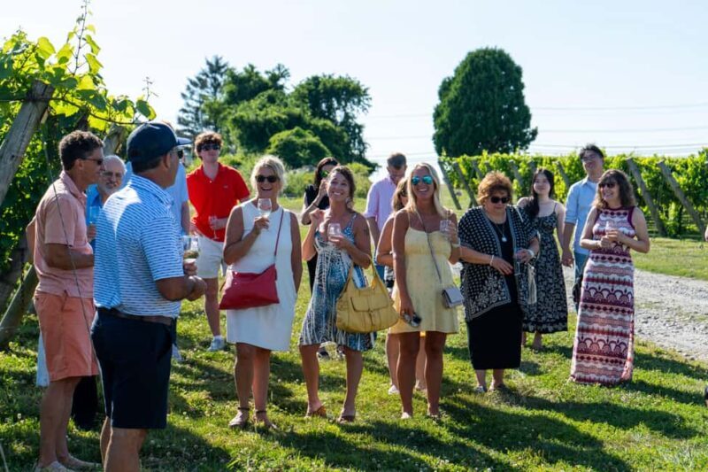 Newport: Vineyards Winery Tour + Tasting - Why This Tour Works Well