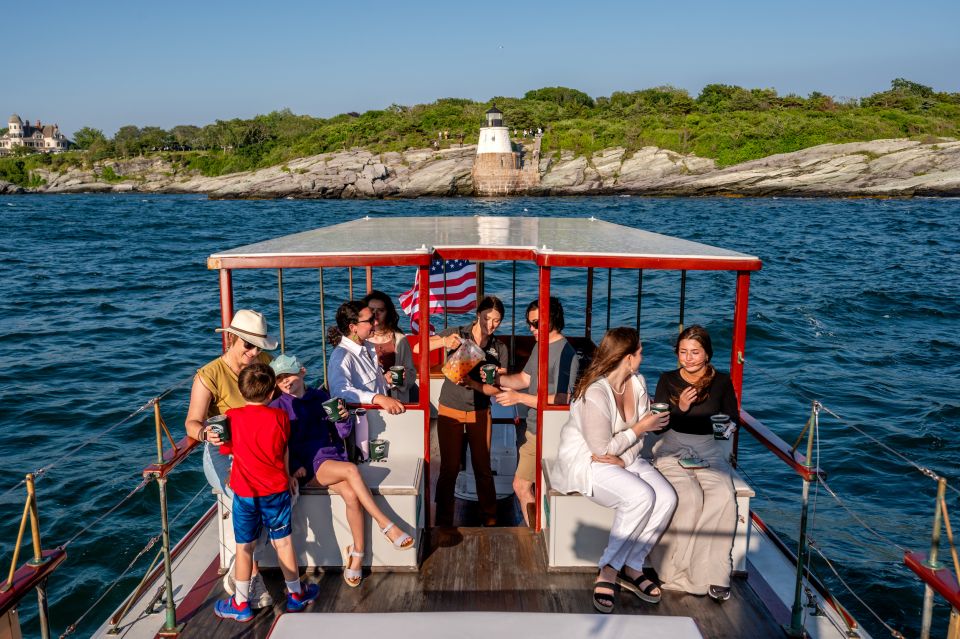 Newport: Yacht Sightseeing Cruise - Cruise Policies