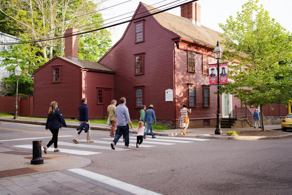 Newports African American History Walking Tour - Discovering the Common Burying Ground