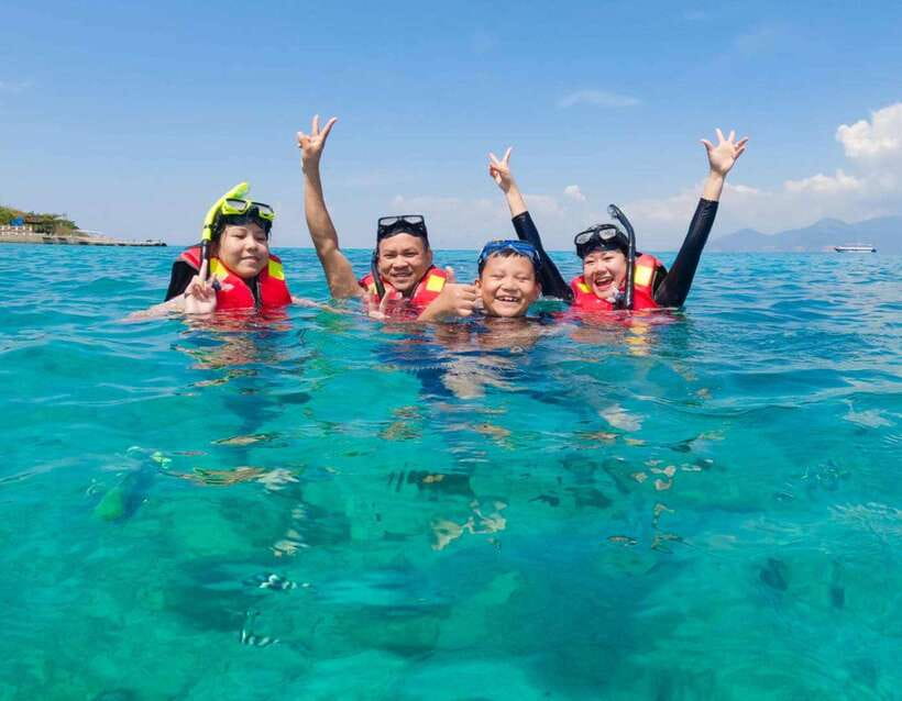 Nha Trang Deluxe Ocean Tour: Snorkeling, BBQ, and Mud Bath - Delicious BBQ Lunch Experience