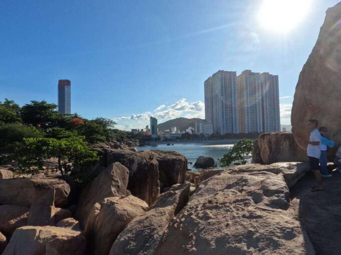 Nha Trang: Private Half-Day Tour With Lunch and Hotel Pickup - Delightful Lunch Experience