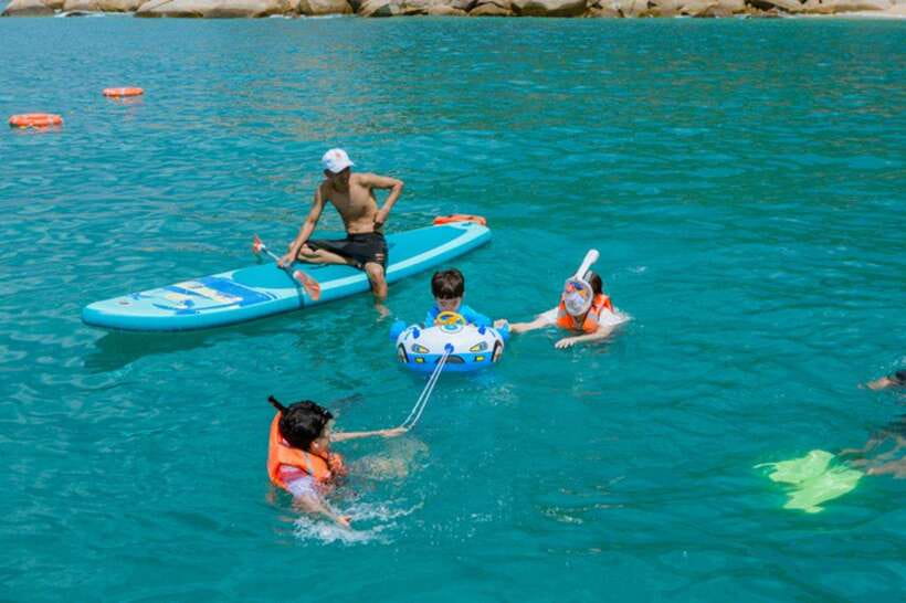 Nha Trang: Sunset Catamaran Yacht Tour - Activities Offered on the Tour