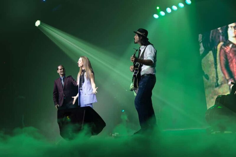 Niagara Falls, Canada: Canadiana - The Musical Ticket - Key Points