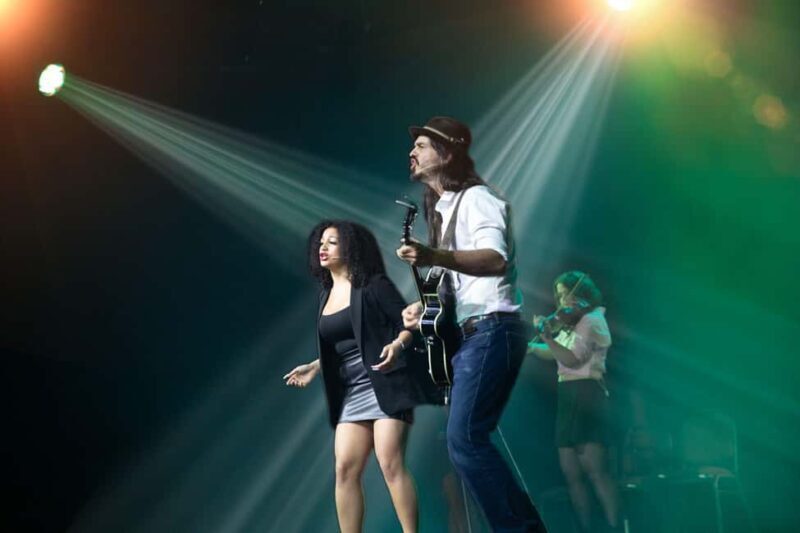 Niagara Falls, Canada: Canadiana - The Musical Ticket - Who Is This Experience Best For?