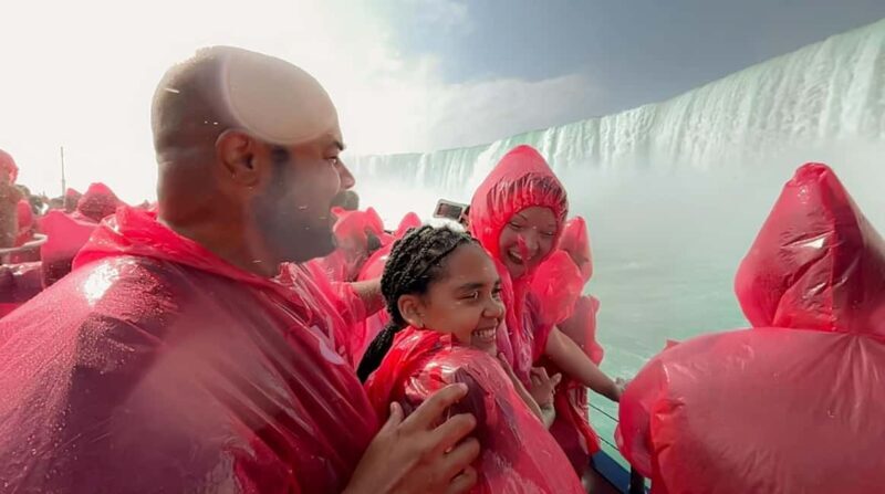 Niagara Falls Canada: Highlights Tour With Boat Cruise - An In-Depth Look at the Niagara Falls Highlights Tour