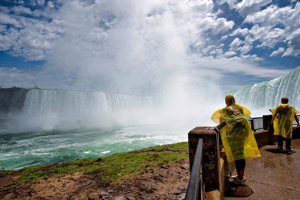 Niagara Falls, Canada: Sightseeing Tour With Boat Ride - Getting to the Pickup Locations