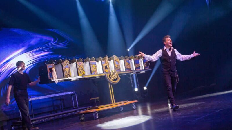 Niagara Falls, Canada: Wild Magic Show Ticket - A Closer Look at the Wild Magic Experience