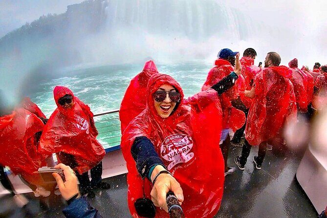 Niagara Falls Cruise and Scenic Walking Tour - Who Should Consider This Tour?