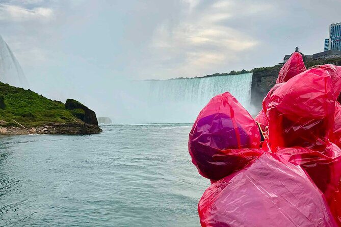 Niagara Falls Day Tour, Boat Cruise and Journey Behind the Falls - FAQ