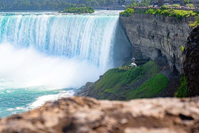 Niagara Falls Day Tour from Toronto and Skip the Line Boat Cruise - Points to Keep in Mind