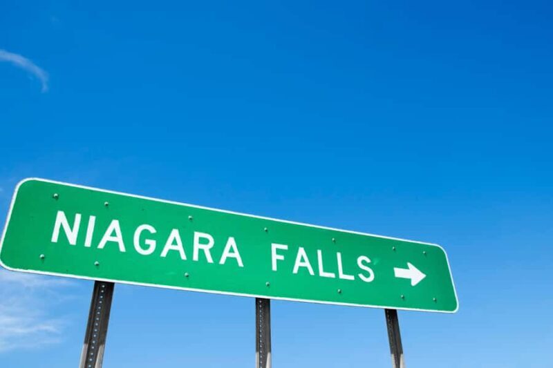 Niagara Falls Ghost Tour (Self Guided Audio) - Key Points