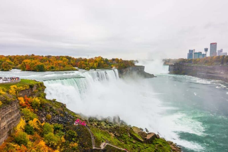 Niagara Falls: Guided Falls Tour with Dinner and Fireworks - FAQs