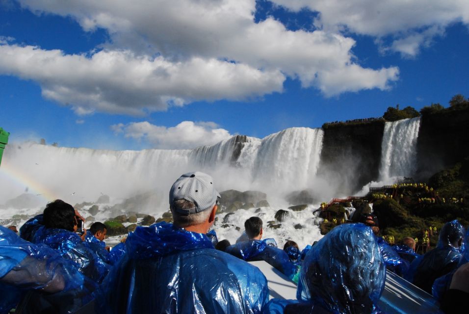 Niagara Falls: Maid of the Mist & Cave of the Winds Tour - Goat Island Stroll