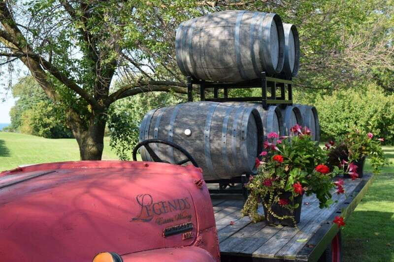 Niagara Falls: Public Niagara Wine Tour with Transportation - Who This Tour Is Best For